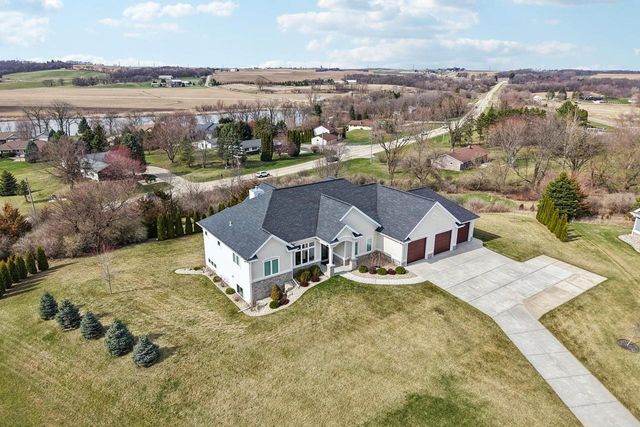 6249 Amethyst Drive, Waunakee, WI 53597