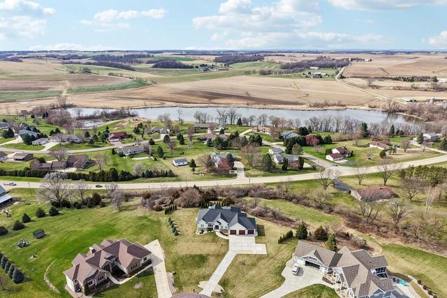 6249 Amethyst Drive, Waunakee, WI 53597