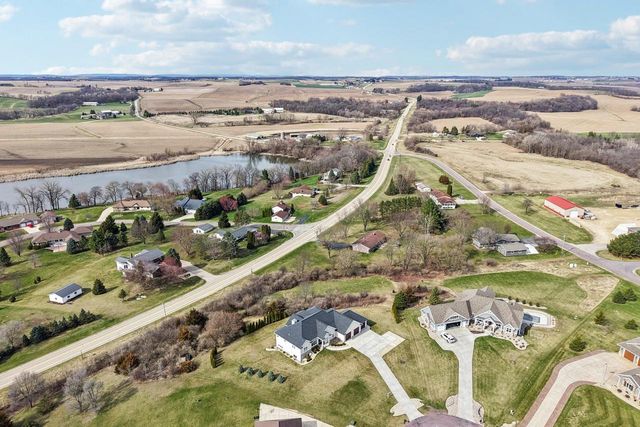 6249 Amethyst Drive, Waunakee, WI 53597