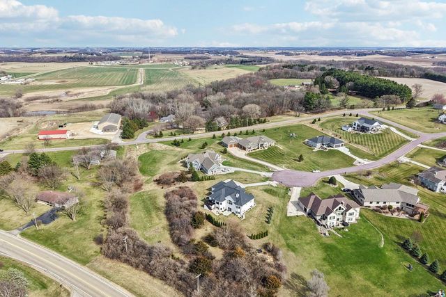 6249 Amethyst Drive, Waunakee, WI 53597