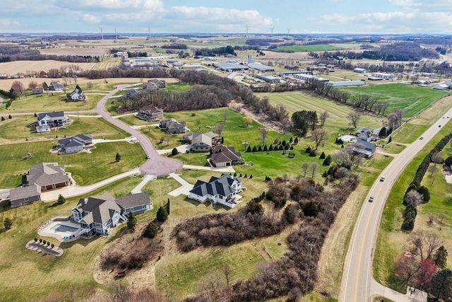 6249 Amethyst Drive, Waunakee, WI 53597