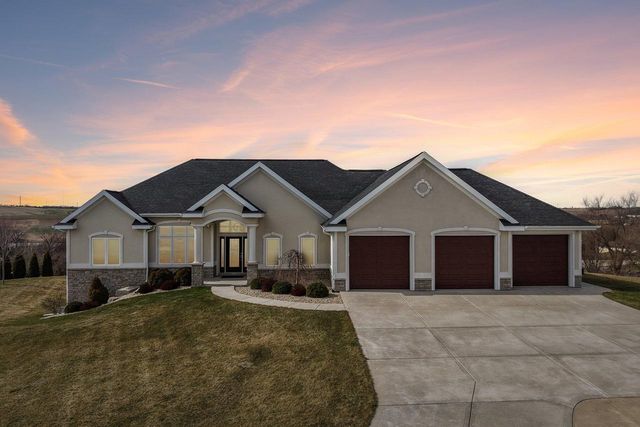 6249 Amethyst Drive, Waunakee, WI 53597