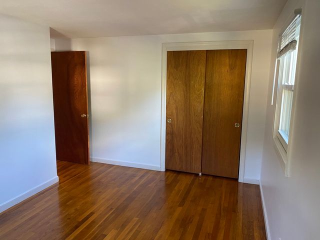 163 Maple St 163, Needham, MA 02492