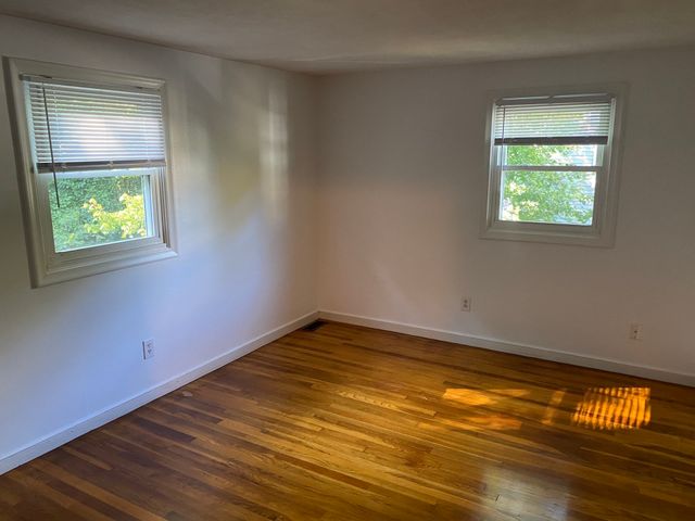 163 Maple St 163, Needham, MA 02492
