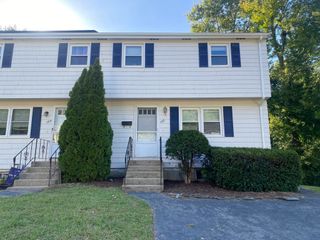 163 Maple St 163, Needham, MA 02492