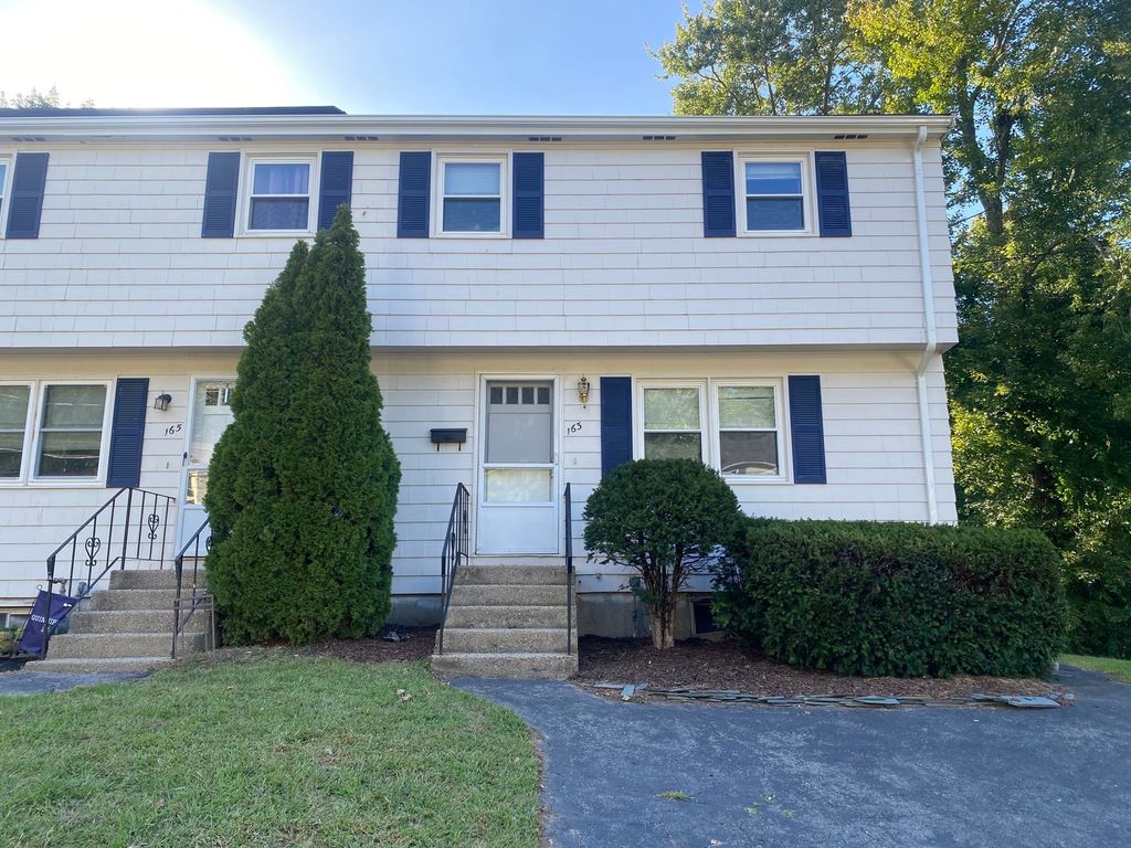 163 Maple St 163, Needham, MA 02492