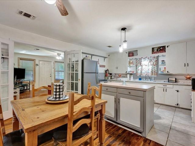 635 Oscar Berry Road, Lufkin, TX 75904