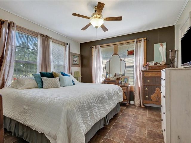 635 Oscar Berry Road, Lufkin, TX 75904