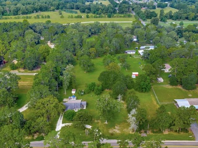 635 Oscar Berry Road, Lufkin, TX 75904