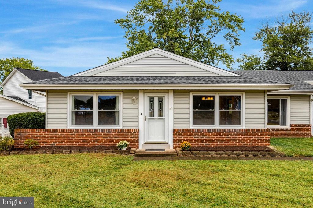 1005 N STERLING BLVD, Sterling, VA 20164