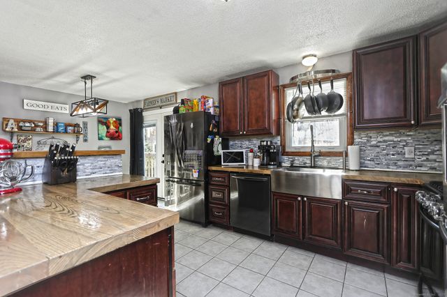 463 Mulberry Street, Naugatuck, CT 06770