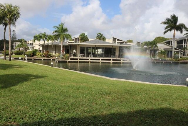 11811 Avenue Of The Pga 3-2f, Palm Beach Gardens, FL 33418