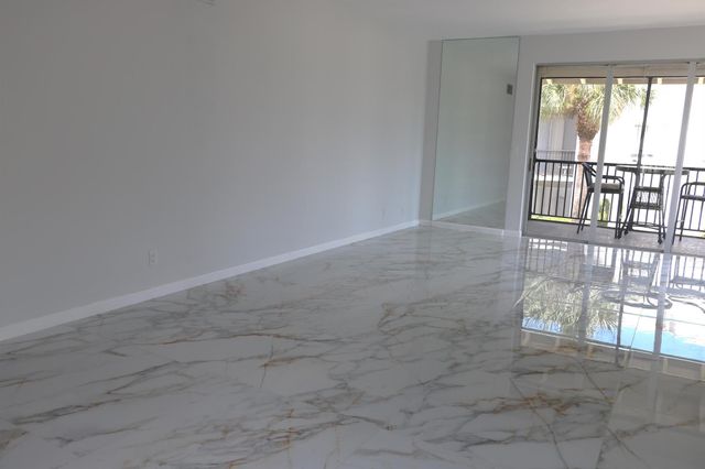 11811 Avenue Of The Pga 3-2f, Palm Beach Gardens, FL 33418