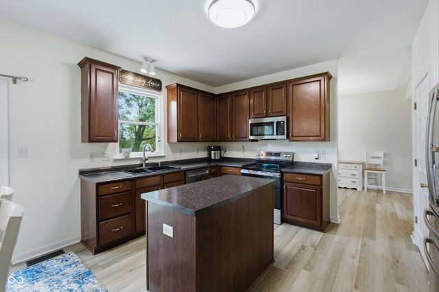 14128 Royalwood Drive, Fishers, IN 46037