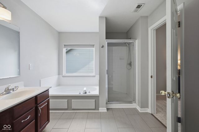 14128 Royalwood Drive, Fishers, IN 46037