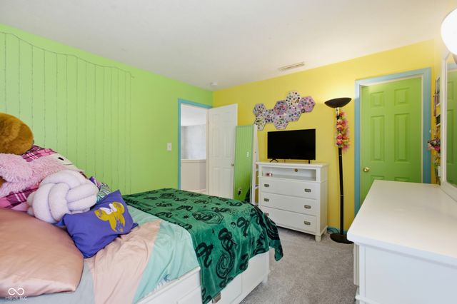 14128 Royalwood Drive, Fishers, IN 46037