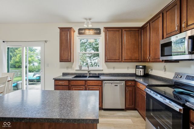 14128 Royalwood Drive, Fishers, IN 46037