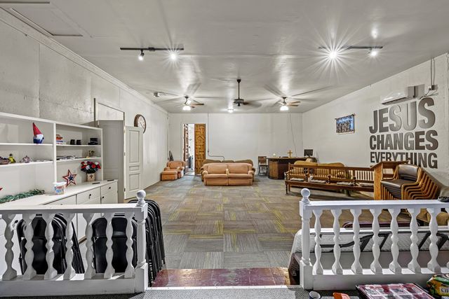 23654 W Hwy 290, Harper, TX 78631