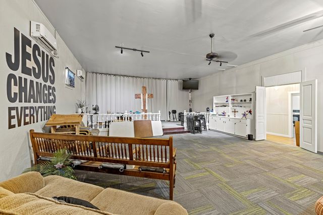 23654 W Hwy 290, Harper, TX 78631