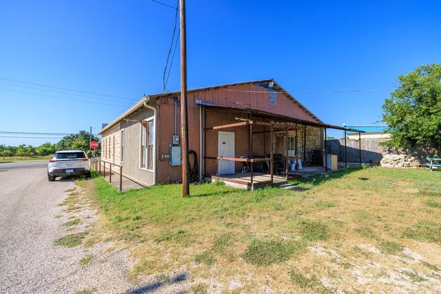 23654 W Hwy 290, Harper, TX 78631