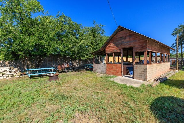 23654 W Hwy 290, Harper, TX 78631