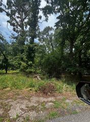 Circle Drive, Monkey Island, OK 74331