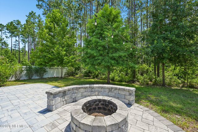 272 PRINCE ALBERT Avenue, St. Johns, FL 32259