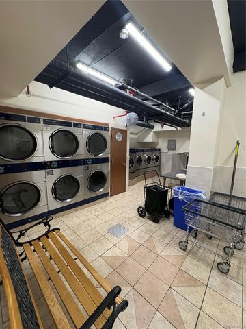 67-50 Thornton Pl 2U, Forest Hills, NY 11375