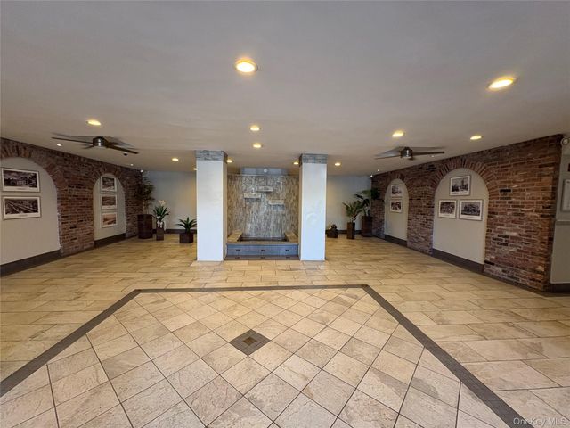 67-50 Thornton Pl 2U, Forest Hills, NY 11375