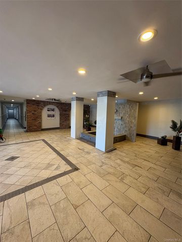 67-50 Thornton Pl 2U, Forest Hills, NY 11375