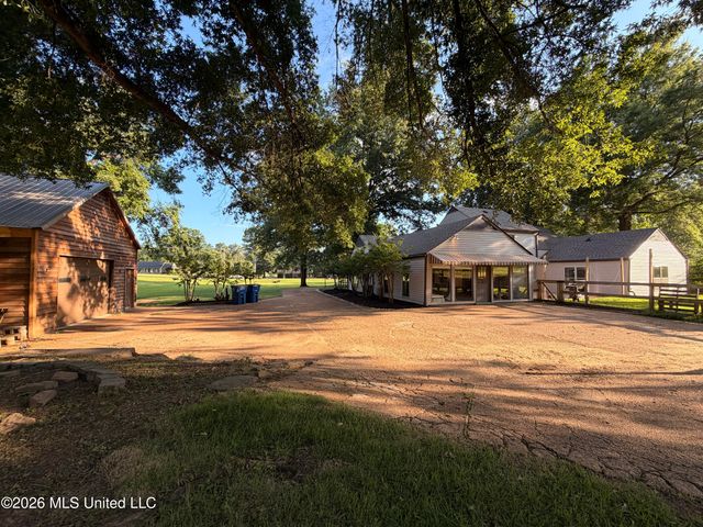 4480 Douglas Drive, Olive Branch, MS 38654