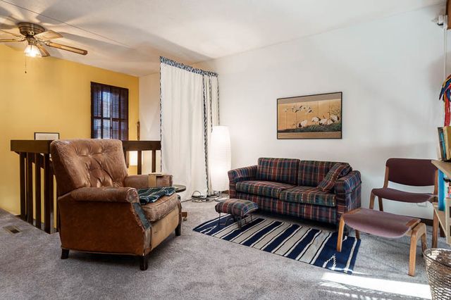 5055 WOODLAKE Drive 1, Loves Park, IL 61111