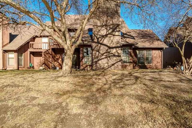 5055 WOODLAKE Drive 1, Loves Park, IL 61111