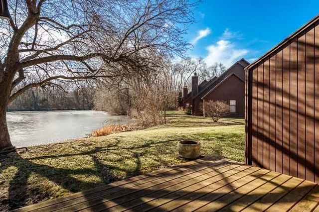 5055 WOODLAKE Drive 1, Loves Park, IL 61111