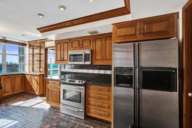 5660 Collins Ave 11E, Miami Beach, FL 33140