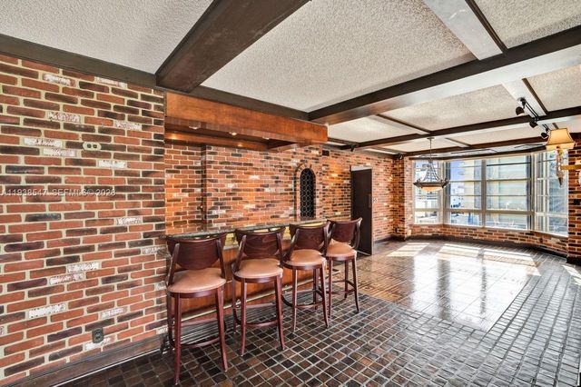 5660 Collins Ave 11E, Miami Beach, FL 33140