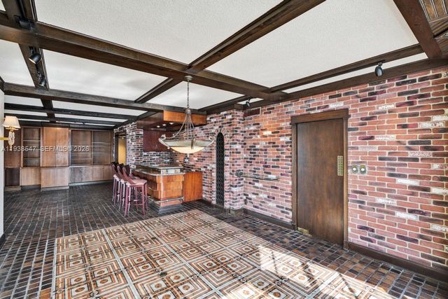 5660 Collins Ave 11E, Miami Beach, FL 33140