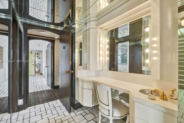 5660 Collins Ave 11E, Miami Beach, FL 33140