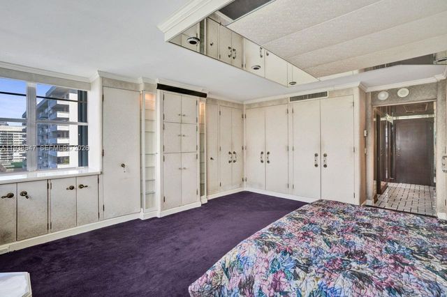 5660 Collins Ave 11E, Miami Beach, FL 33140