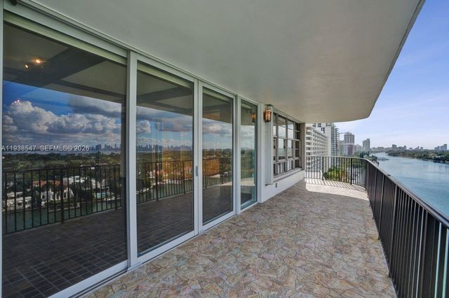 5660 Collins Ave 11E, Miami Beach, FL 33140