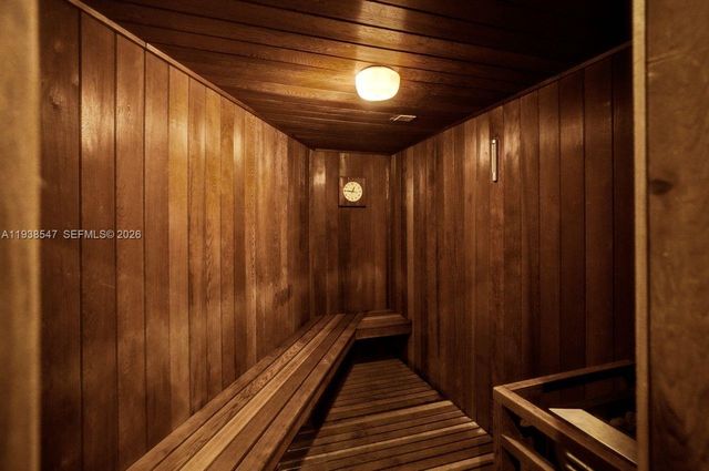 5660 Collins Ave 11E, Miami Beach, FL 33140