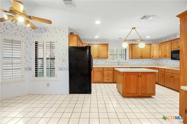 738 Cedar Parkway, Seguin, TX 78155