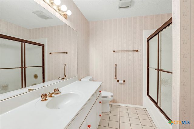 738 Cedar Parkway, Seguin, TX 78155