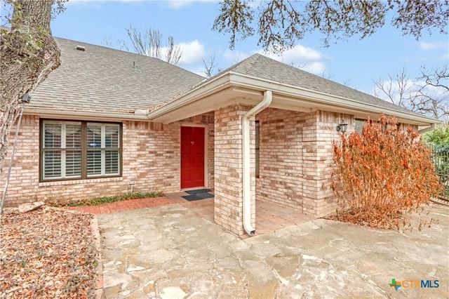 738 Cedar Parkway, Seguin, TX 78155