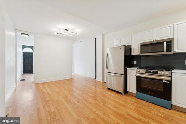 2353 E HUNTINGDON ST, Philadelphia, PA 19125