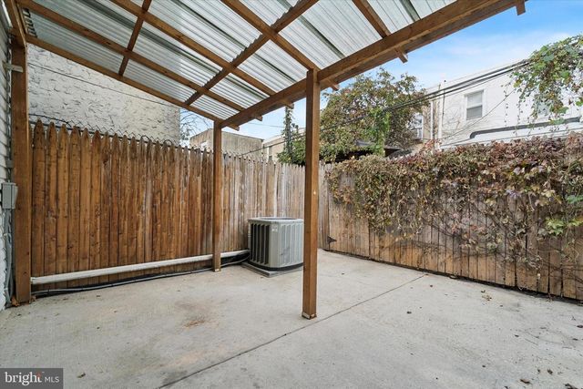 2353 E HUNTINGDON ST, Philadelphia, PA 19125