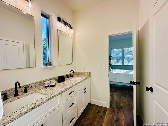 1064 Overbrook Ln, Spring Branch, TX 78070