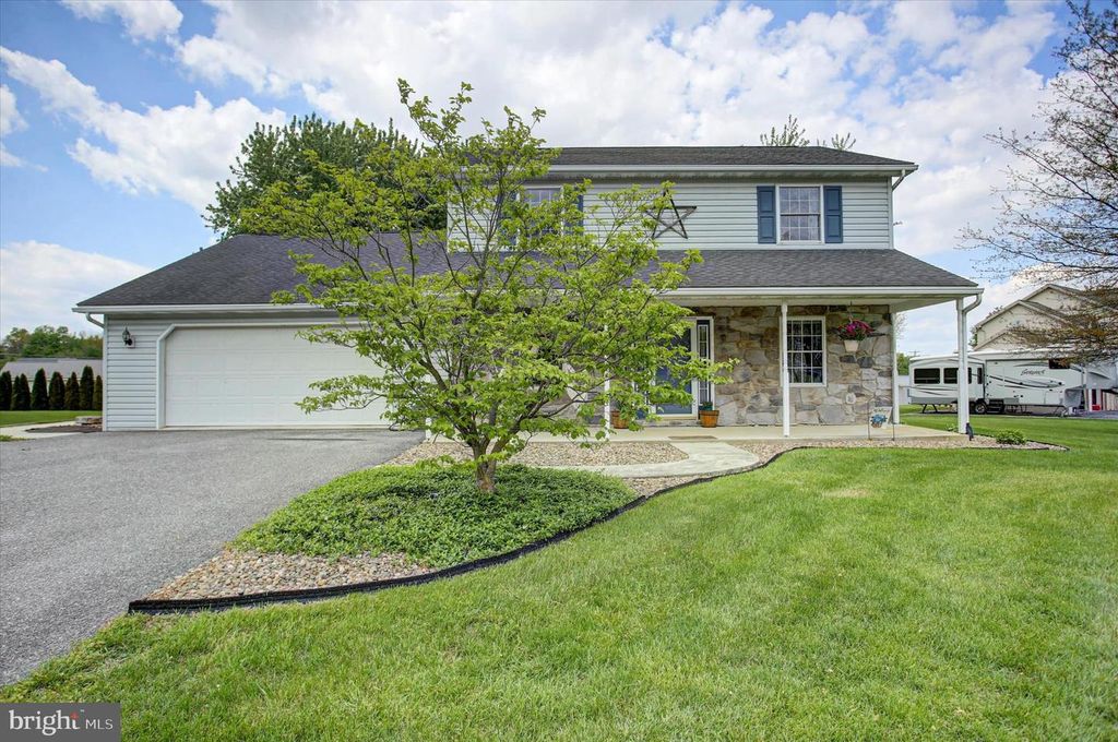 322 ELMONT CIRCLE, Shippensburg, PA 17257