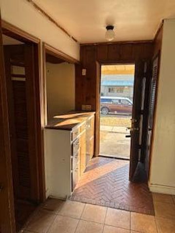 6360 Hohman Avenue, Hammond, IN 46324