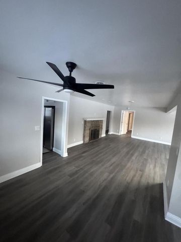 13010 W Honey LANE, New Berlin, WI 53151